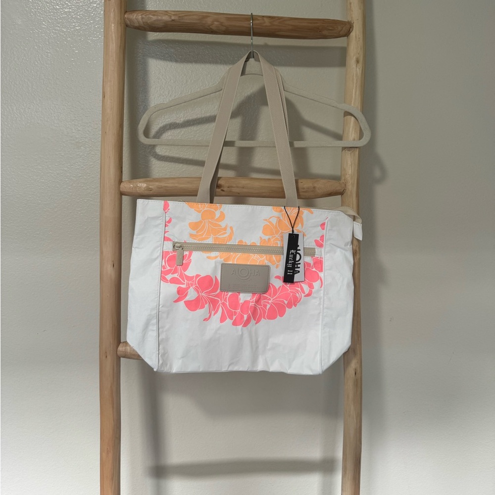 Lucky 11 aloha collection